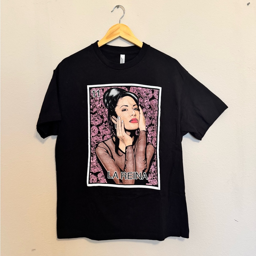 Selena Tee - Picture 1 of 2